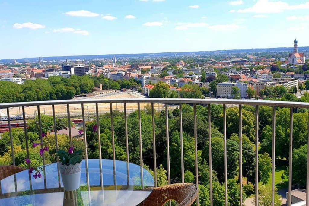Suite-Xxi City View Hotelturm Augsburg Exteriör bild