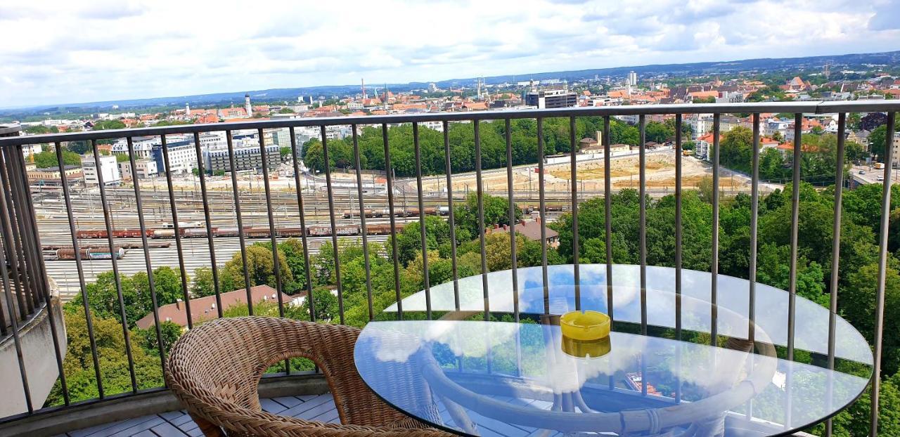 Suite-Xxi City View Hotelturm Augsburg Exteriör bild